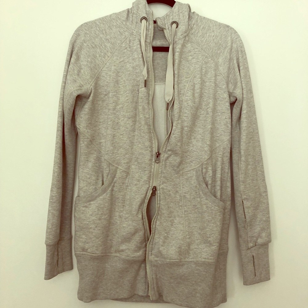 Comfortable women’s zip sports jacket